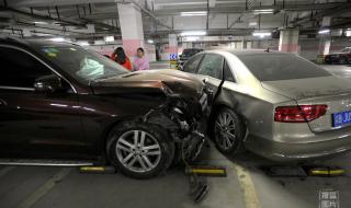 雪地奔驰伊曼德拉车库怎么解锁 郑州奔驰堵车库后续